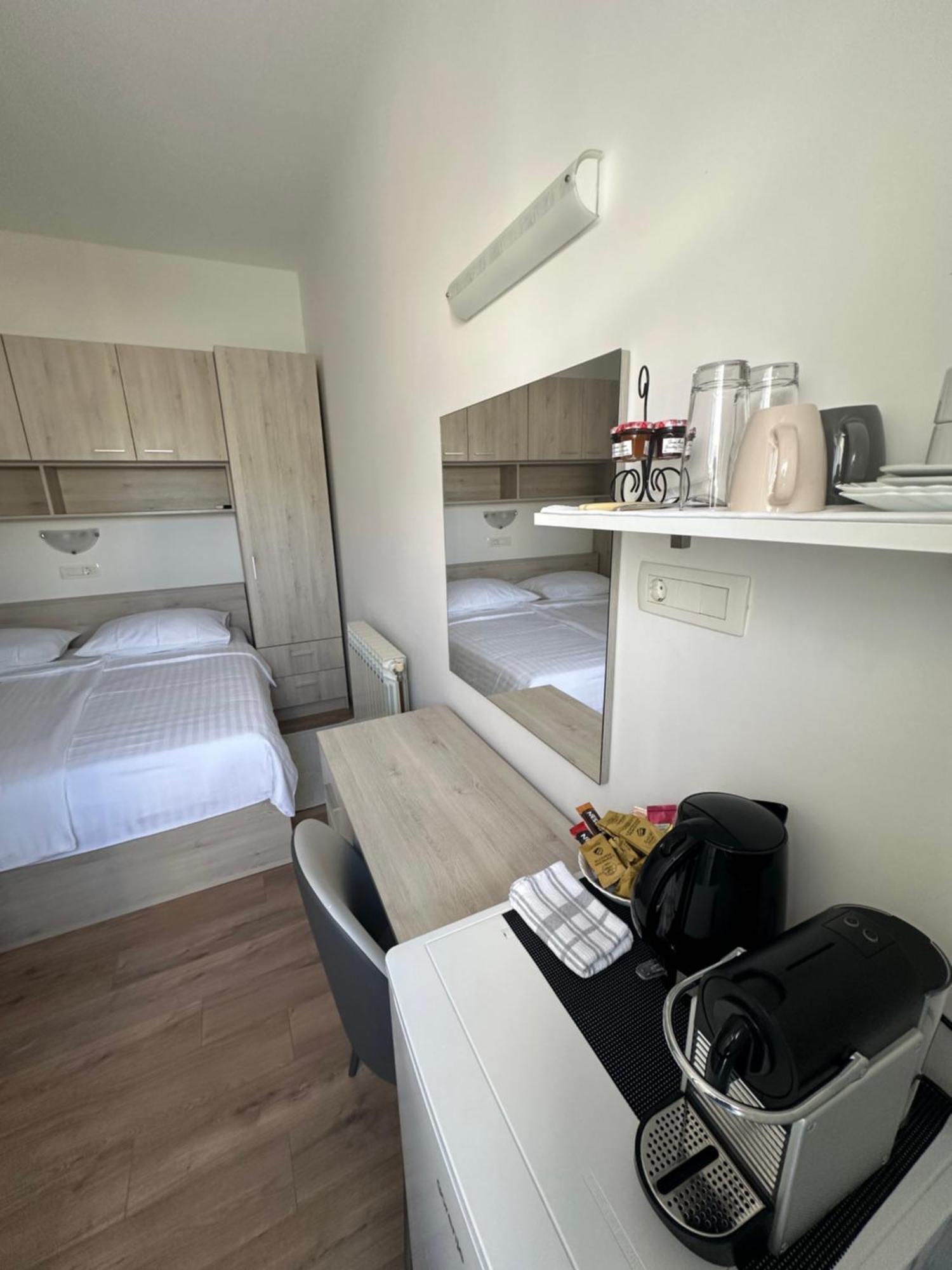 Sea View Room Macolic Palit Экстерьер фото